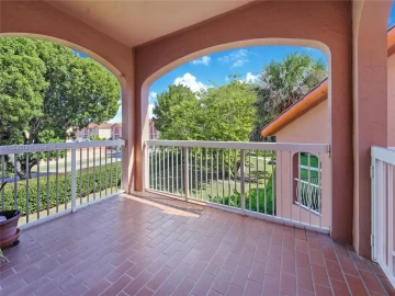 2390 W 74th St 201, Hialeah, FL 33016