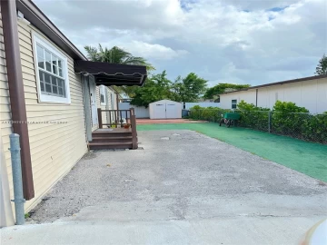 1145 SW 131 CT , Miami, FL 33184