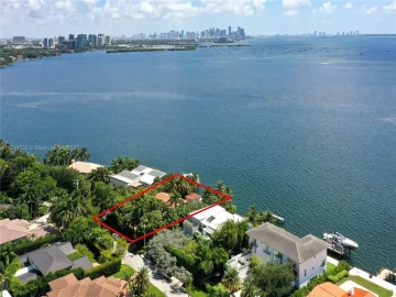 6825  Sunrise Dr , Coral Gables, FL 33133