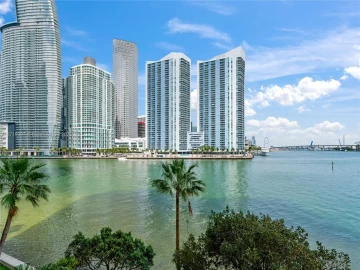 888  Brickell Key Dr 408, Miami, FL 33131