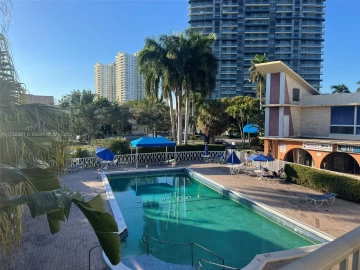 26  Diplomat Pkwy 2332, Hallandale Beach, FL 33009