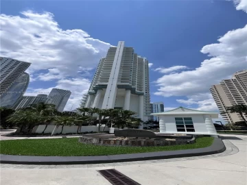 900  Brickell Key Blvd 1702, Miami, FL 33131