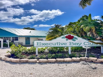 87200  Overseas Hwy M4, Islamorada, FL 33036