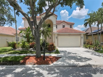 4032  Pinewood Ln, Weston, FL 33331