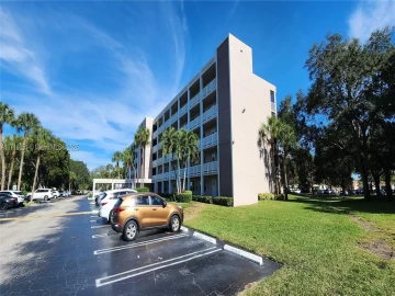 1075  Riverside Dr 404, Coral Springs, FL 33071