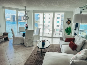 18000 N Bay Rd 602, Sunny Isles Beach, FL 33160