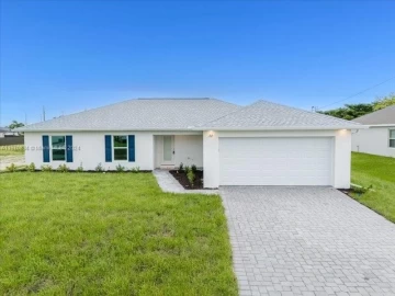 22  NW 25th TER, Cape Coral, FL 33993