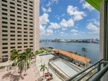 335 S Biscayne Blvd 1108, Miami, FL 33131