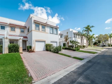 10981 NW 62nd Ter , Doral, FL 33178