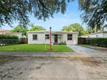 540  Cardinal St, Miami Springs, FL 33166