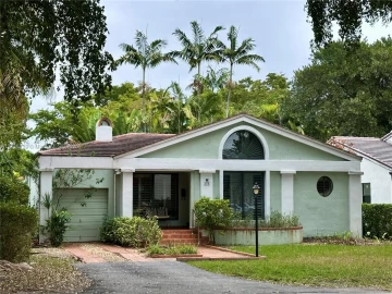 419  Blue Rd , Coral Gables, FL 33146