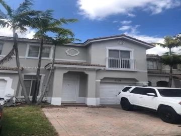 5724 NW 112th Pl , Doral, FL 33178