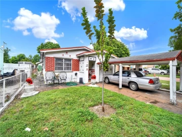 727 E 26th St , Hialeah, FL 33013