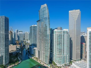 300  Biscayne Blvd Way 4301, Miami, FL 33131