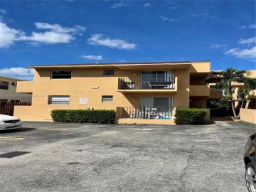 1241 NW 6 St 5, Miami, FL 33125