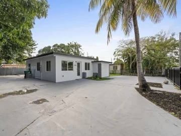 2968 NW 87th Ter, Miami, FL 33147