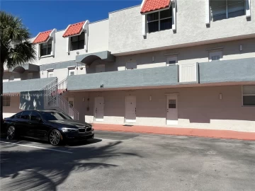 3745 NE 171st St 9, North Miami Beach, FL 33160