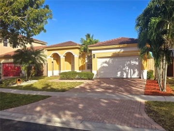 2105 NE 40th Ave, Homestead, FL 33033