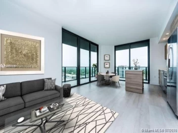 121 NE 34th St 2016, Miami, FL 33137