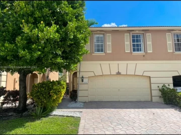 5176  Stagecoach Dr, Coconut Creek, FL 33073