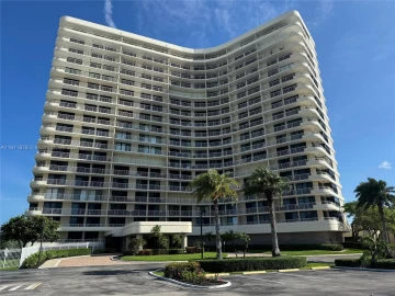 380  SEAVIEW COURT 805, Marco Island, FL 34145