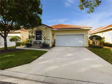 11147 NW 46th Dr, Coral Springs, FL 33076