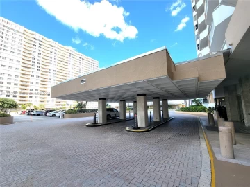 1980 S Ocean Dr 2C, Hallandale Beach, FL 33009