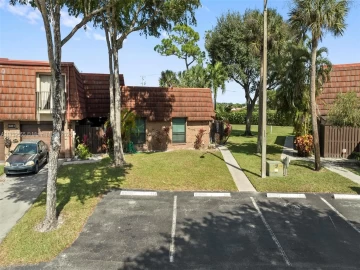 8032  Boca Rio Dr 8032, Boca Raton, FL 33433