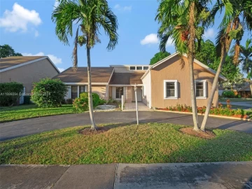 7315 NW 48th St, Lauderhill, FL 33319