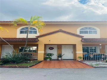 3530 W 80th St 60-202, Hialeah, FL 33018