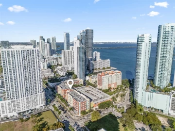 2001  Biscayne Blvd 2121, Miami, FL 33137