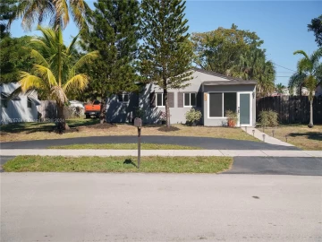 631 NE 57th St, Oakland Park, FL 33334