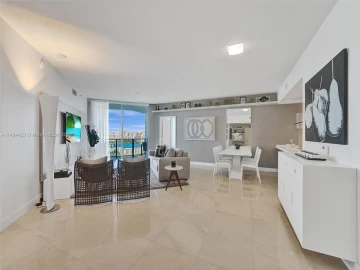 17301  Biscayne Blvd 2008, North Miami Beach, FL 33160