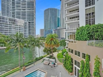 901  Brickell Key Blvd 1505, Miami, FL 33131