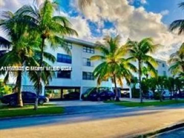 3702 NE 171st St 11, North Miami Beach, FL 33160