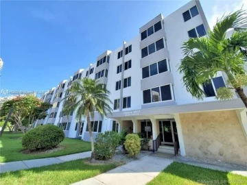 250  180th Dr 454, Sunny Isles Beach, FL 33160