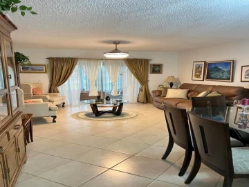 5  Abbey Ln 203, Delray Beach, FL 33446