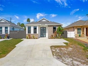 11563  Saunders Ave, Bonita Springs, FL 34135