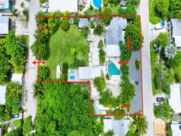 19512  Aztec Street, Sugarloaf, FL 33042