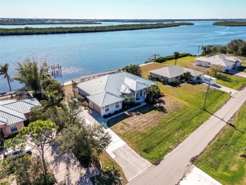 3662  PEACE RIVER DRIVE, Punta Gorda, FL 33983