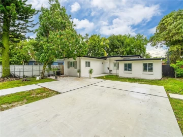 270 NW 104th St, Miami, FL 33150