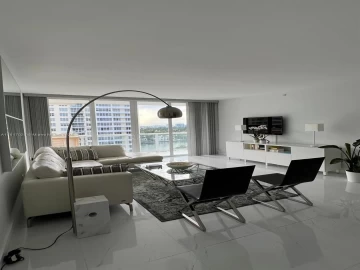 5601  Collins Ave 1115, Miami Beach, FL 33140