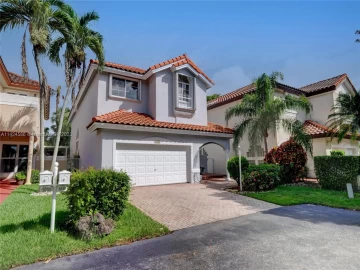 5240 NW 104th Ct, Doral, FL 33178