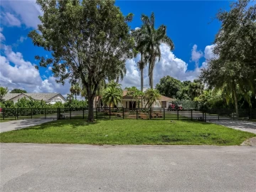 14401 SW 23RD ST, Davie, FL 33325