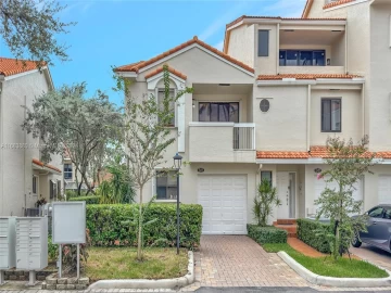 21378  Marina Cove Cir 11-B, Aventura, FL 33180