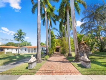 33 S Royal Poinciana Blvd, Miami Springs, FL 33166