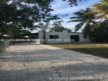 329 NW 44th St, Miami, FL 33127