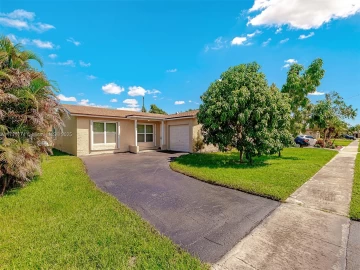 11371 NW 35th St, Sunrise, FL 33323