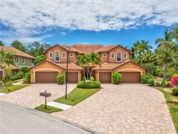 6637  Alden Woods 102, Naples, FL 34113