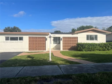 17021 NW 18th Ave , Miami Gardens, FL 33056